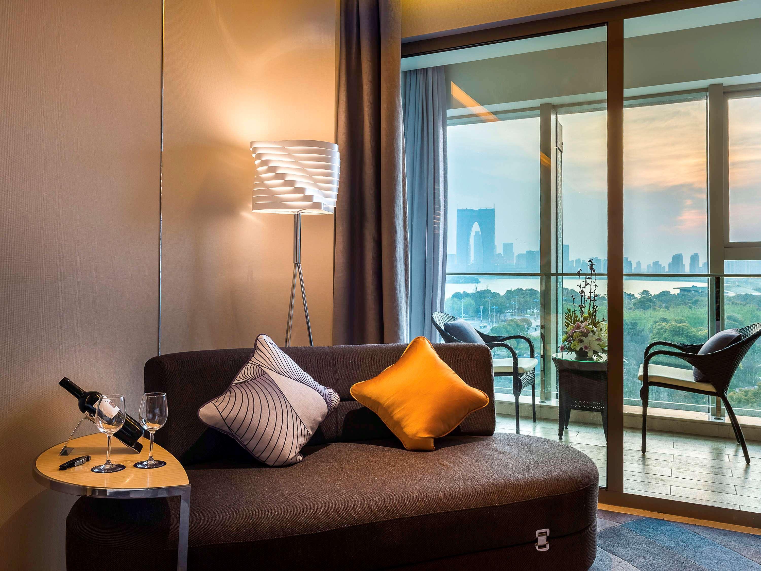 Novotel Jinji Lake Suzhou Sip Eksteriør bilde